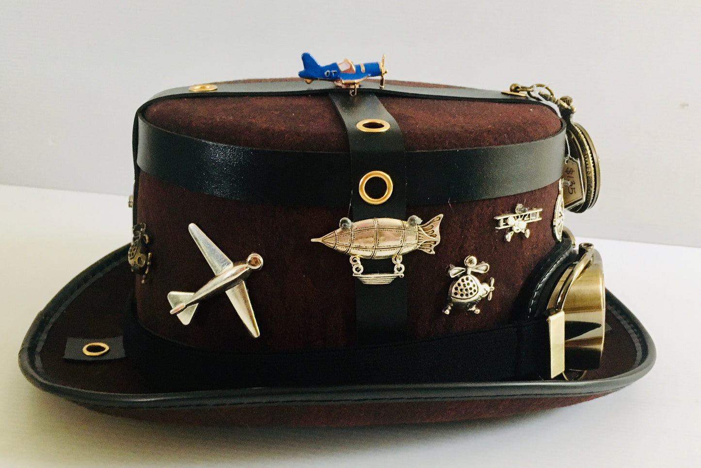 Steampunk Style Top Hat with aviator goggles (Item #NC84)