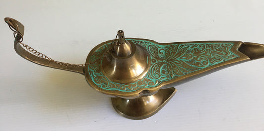 Solid Brass Genie Lamp 25 cm x 15cm Hand Crafted